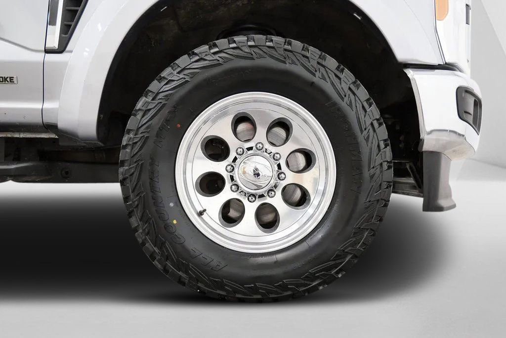 Used 2023 Ford F350 XLT image 36