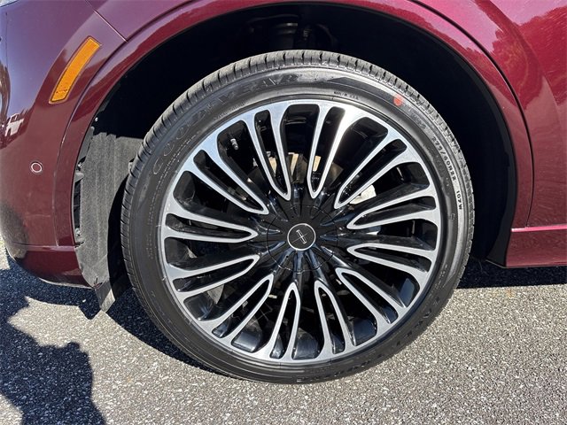 Used 2022 Lincoln Aviator Black Label w/ Dynamic Handling Package image 11