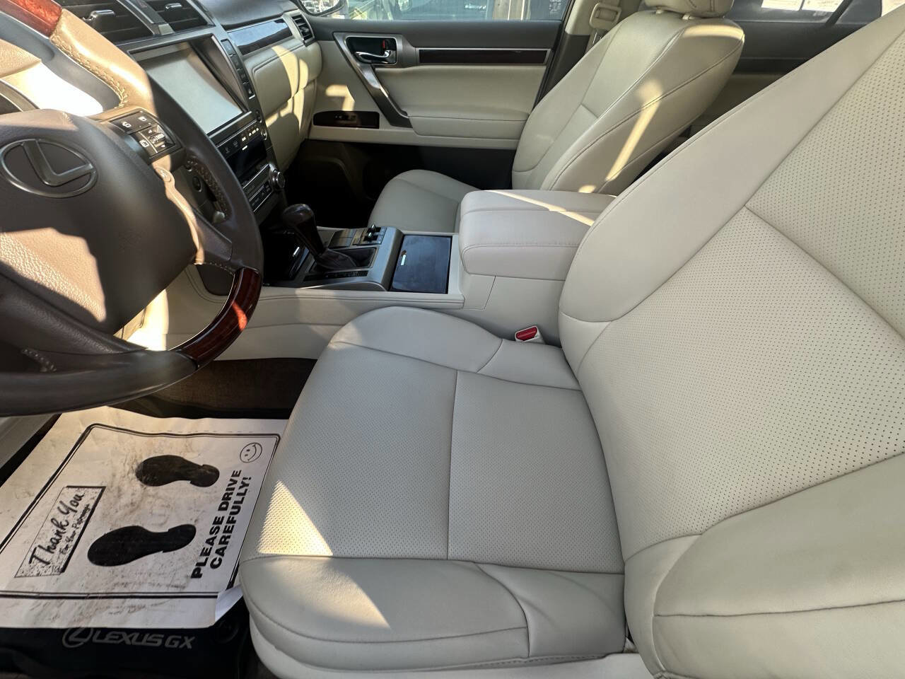 Used 2015 Lexus GX 460 w/ Premium Package AWD/4WD image 13