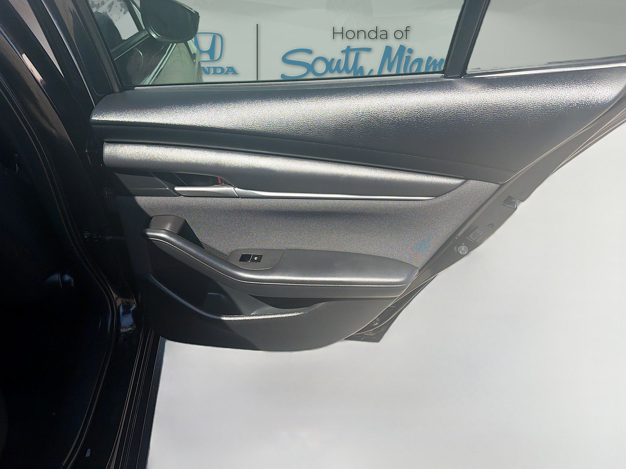 Used 2021 MAZDA MAZDA3 s FWD image 29