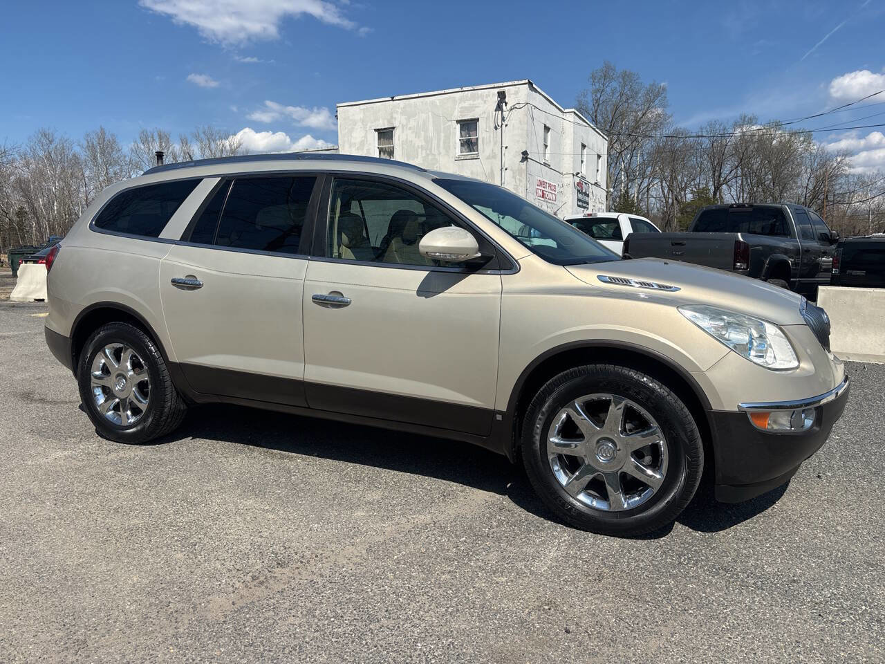 Used 2008 Buick Enclave CXL w/ Entertainment Package #3 AWD/4WD image 9