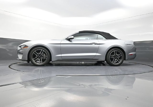 Used 2023 Ford Mustang Premium RWD image 31