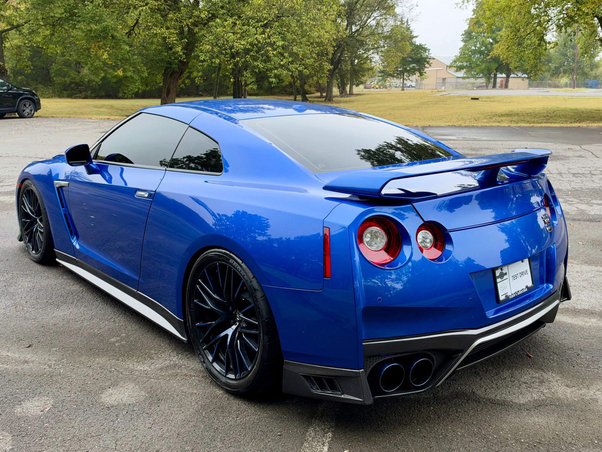 Used 2020 Nissan GT-R Premium AWD/4WD image 4