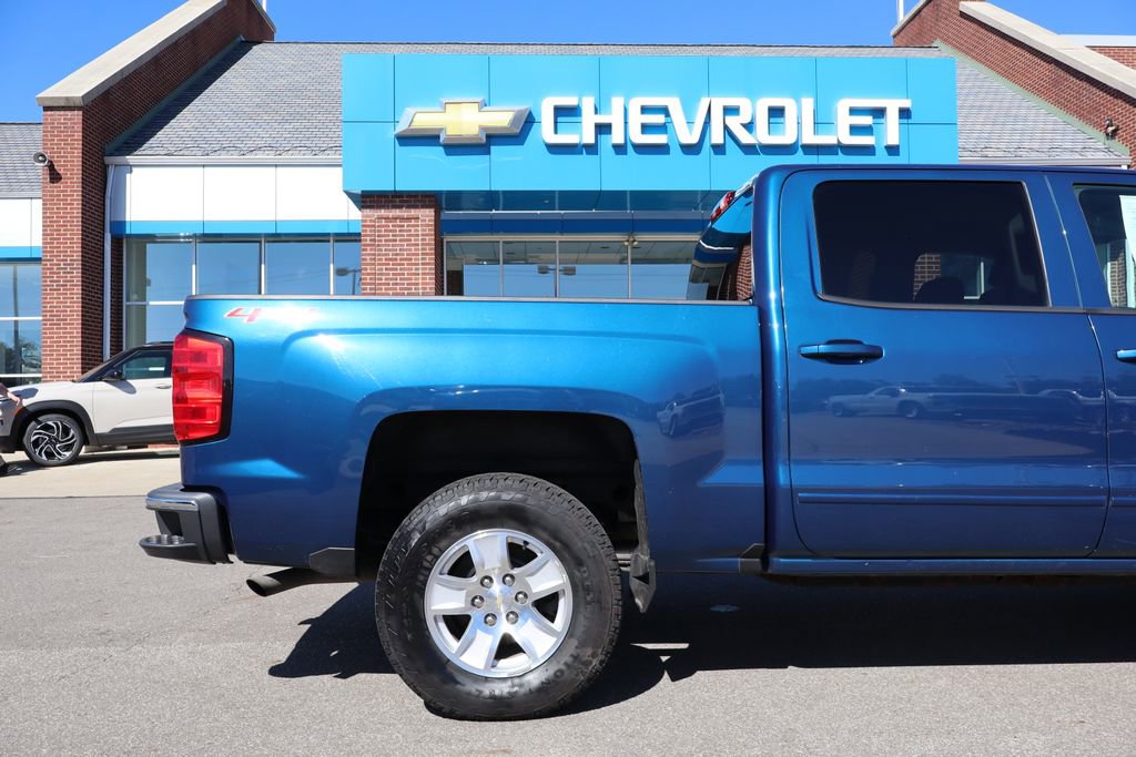 Used 2018 Chevrolet Silverado 1500 LT w/ All Star Edition image 38