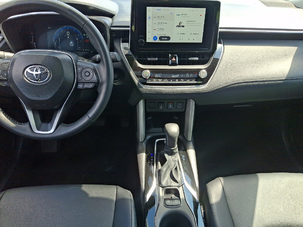 Used 2025 Toyota Corolla Cross XLE w/ Convenience Package AWD/4WD image 13