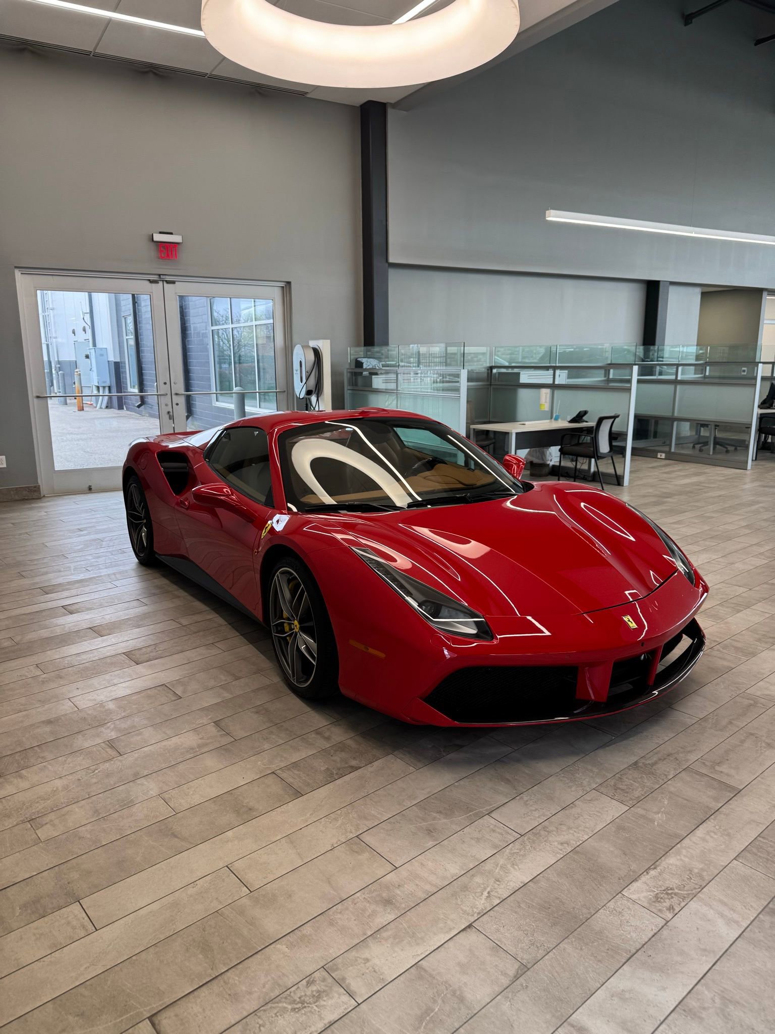 Used 2019 Ferrari 488 Spider image 4