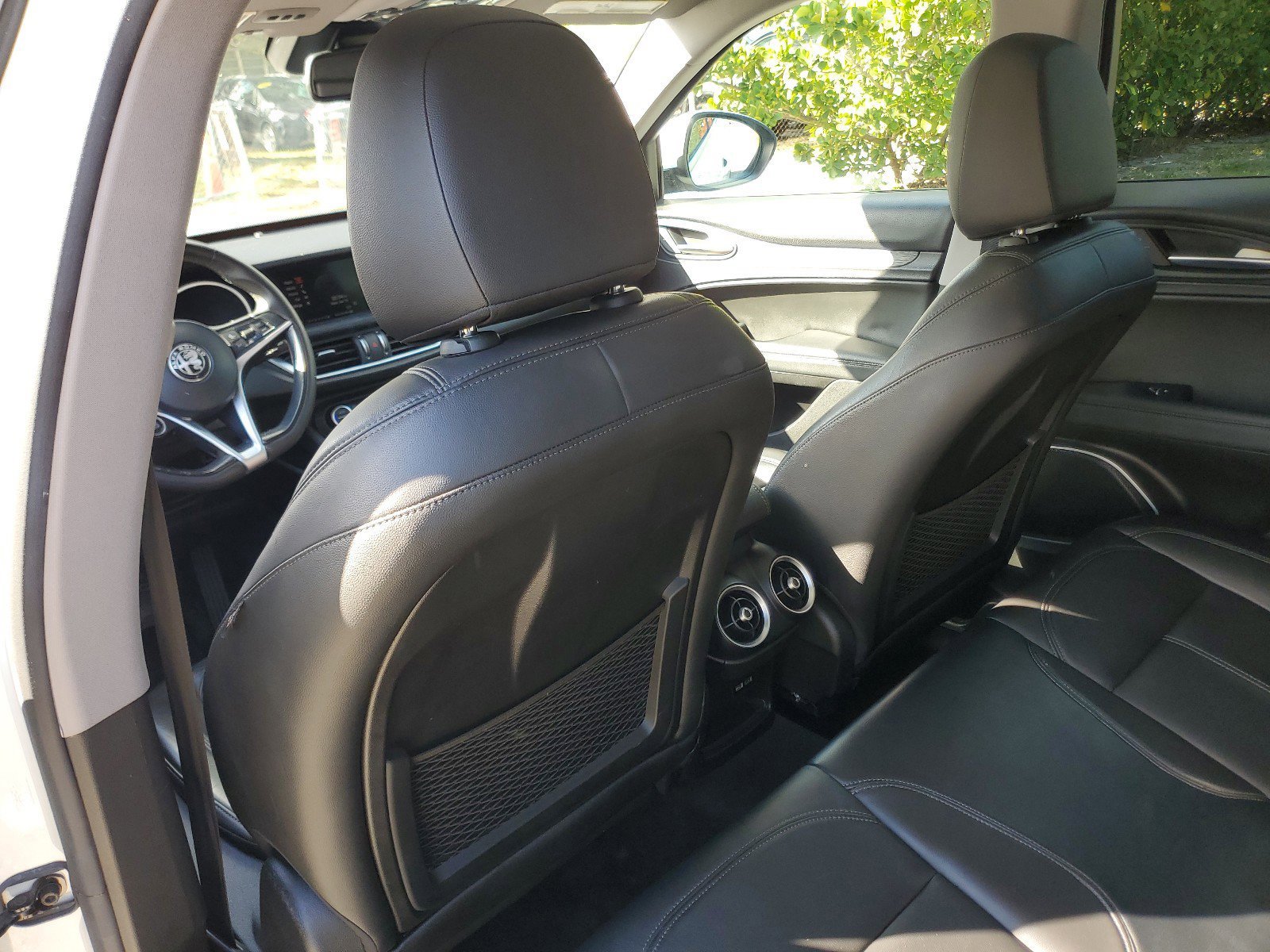 Used 2019 Alfa Romeo Stelvio AWD image 13