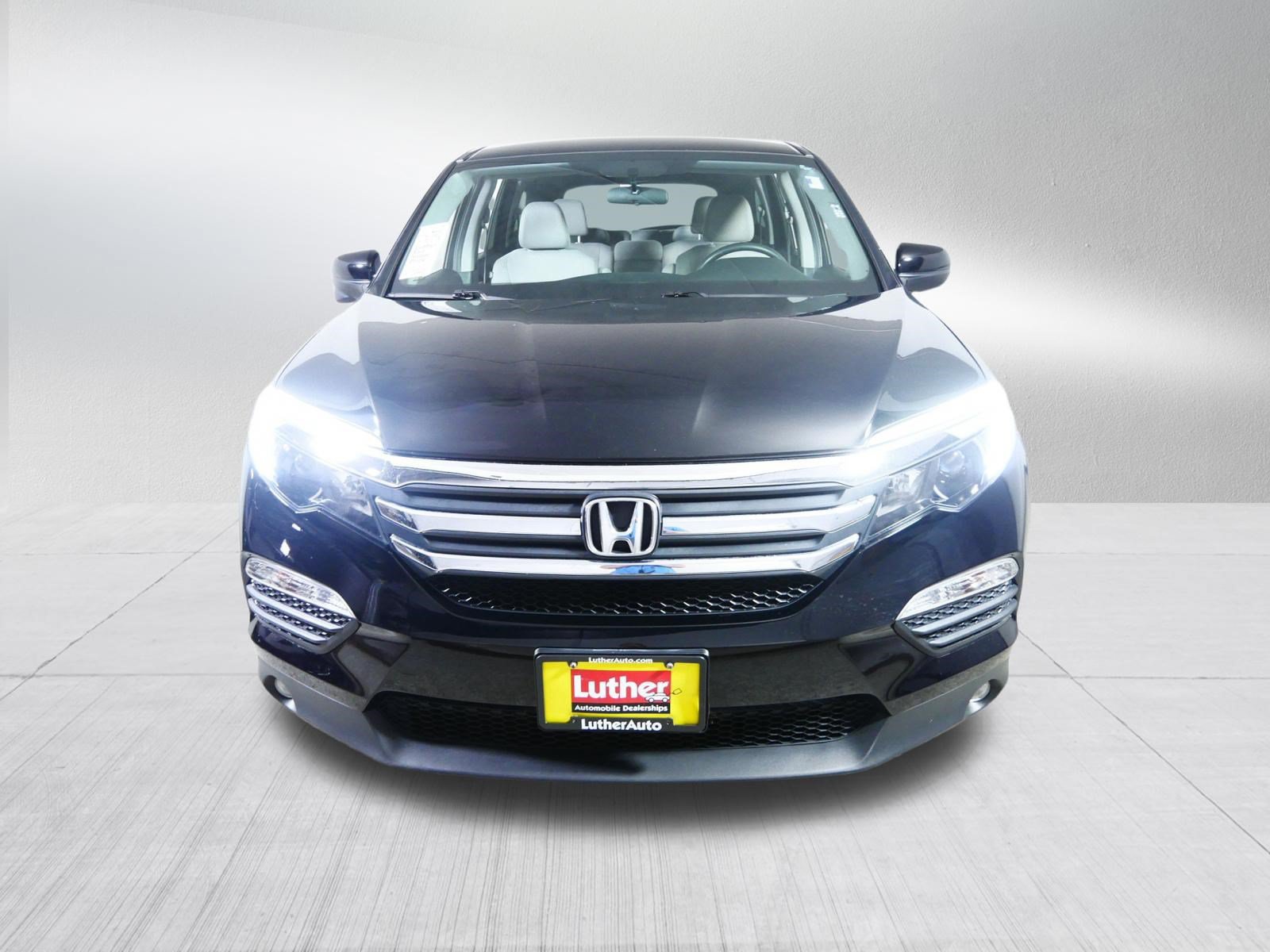 Used 2016 Honda Pilot EX image 2