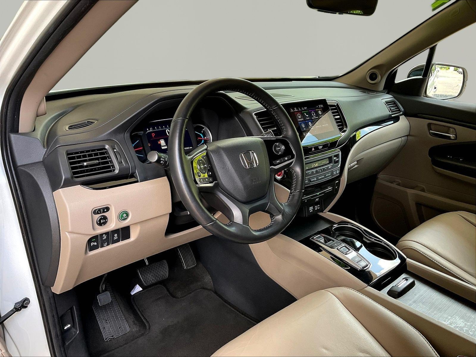 Used 2019 Honda Pilot Touring image 17