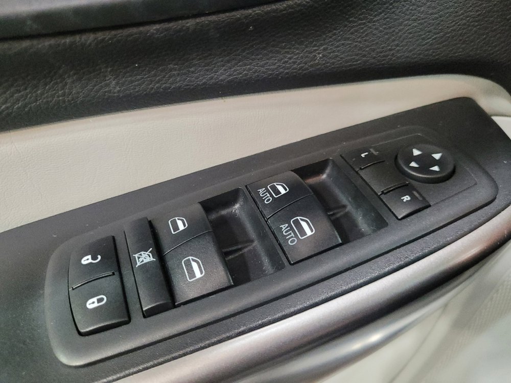 Used 2019 Jeep Cherokee Limited AWD/4WD image 27