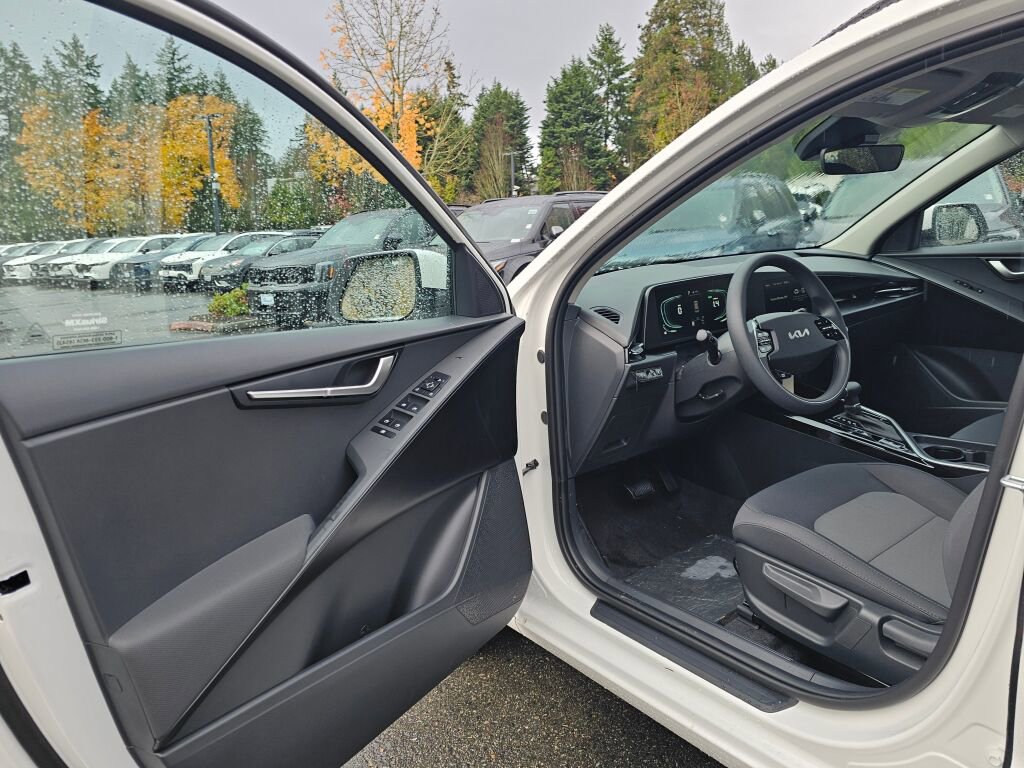 New 2026 Kia Niro LX FWD image 20