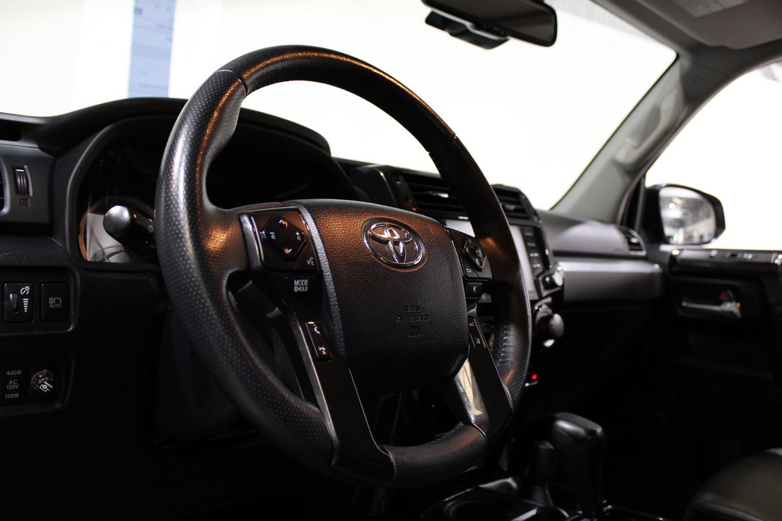 Used 2020 Toyota 4Runner TRD Off-Road Premium w/ Moonroof Package AWD/4WD image 26