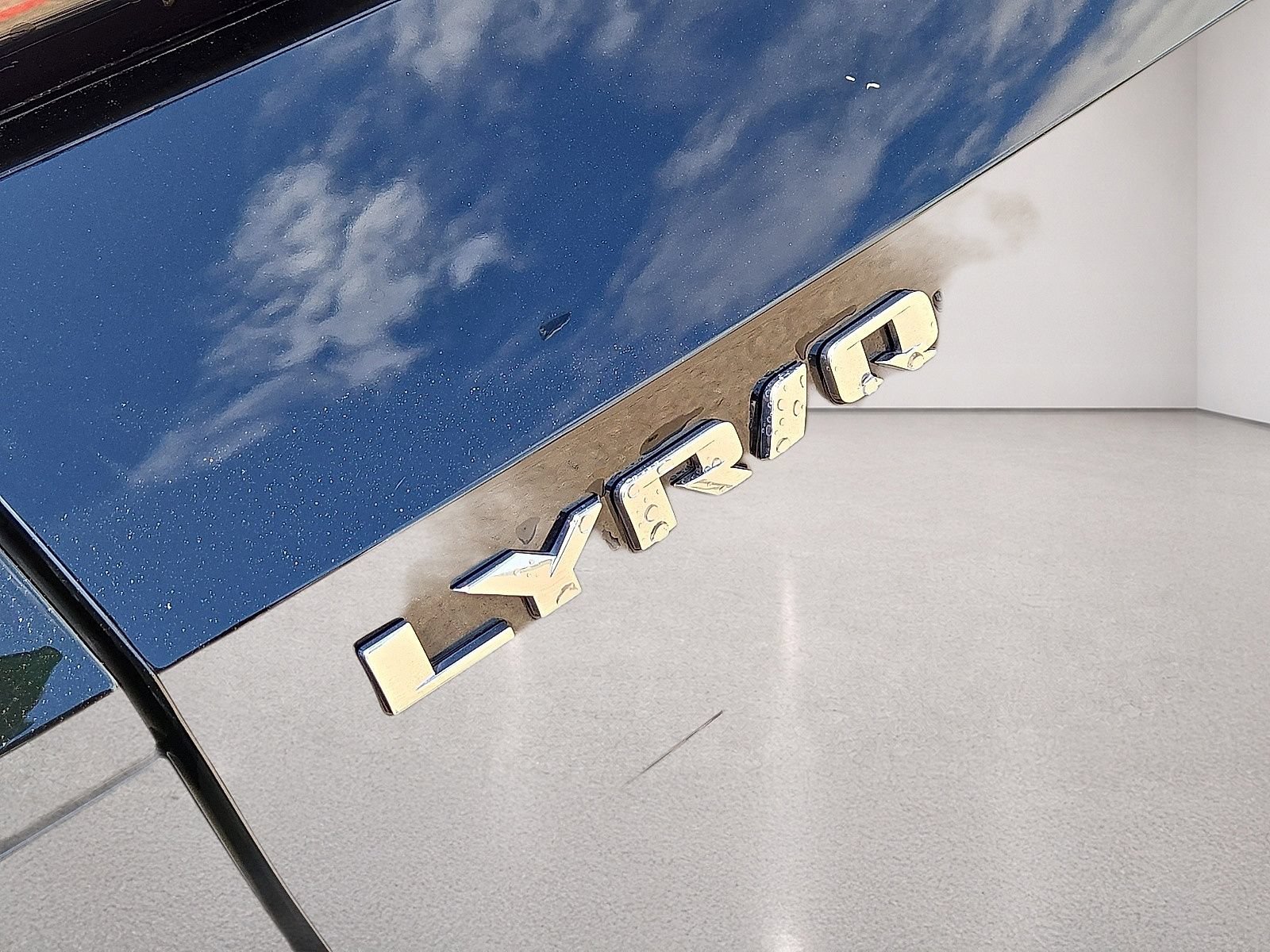Used 2024 Cadillac Lyriq Sport RWD image 11