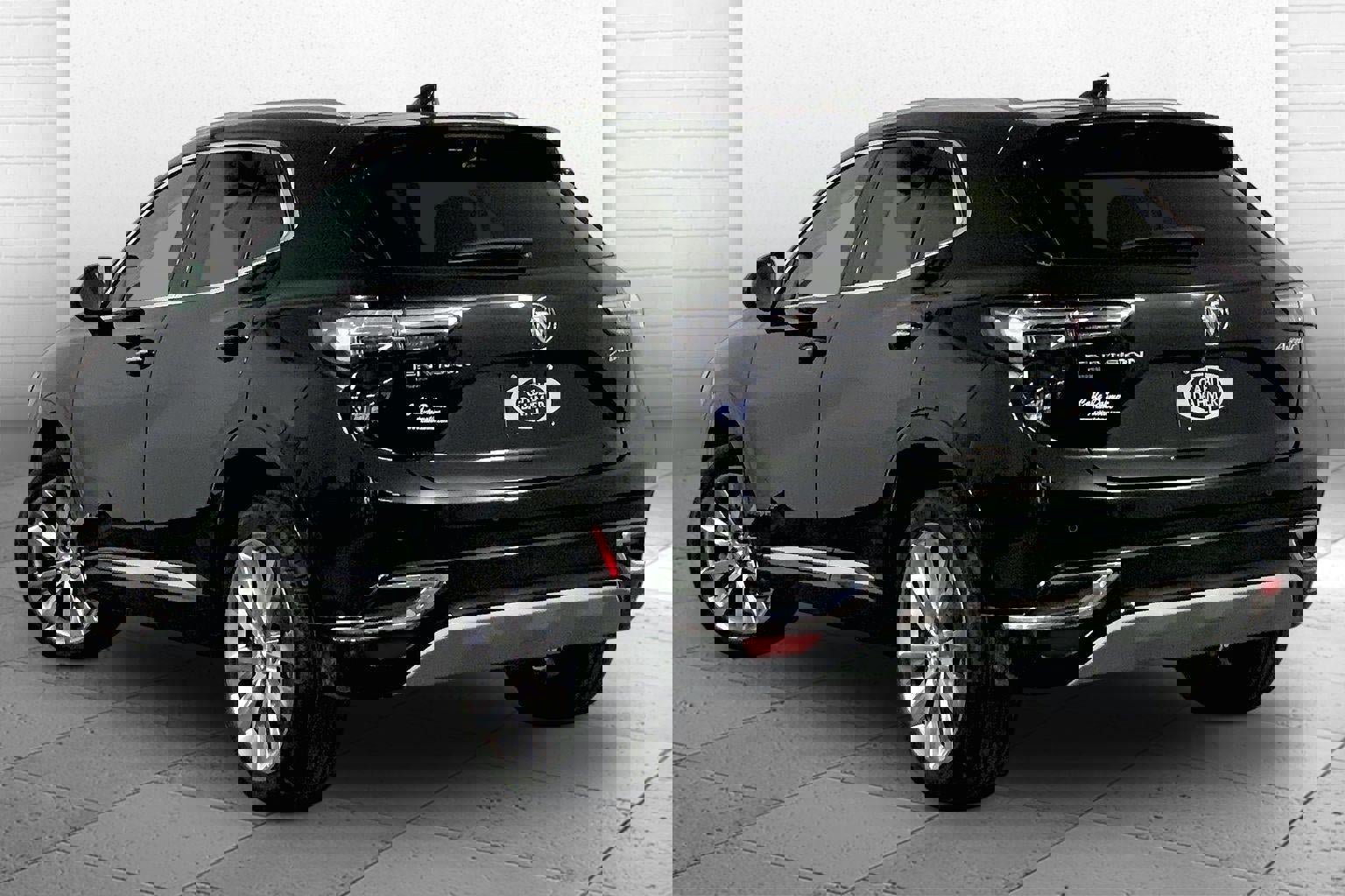 Used 2023 Buick Envision Avenir image 11