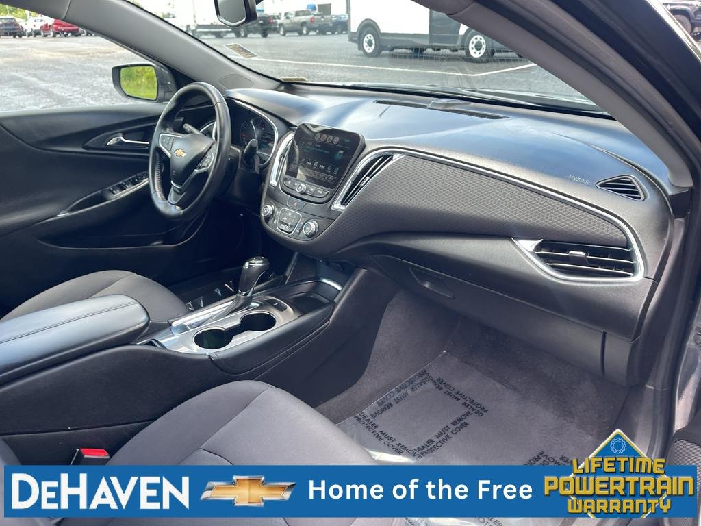 Used 2018 Chevrolet Malibu LT FWD image 28