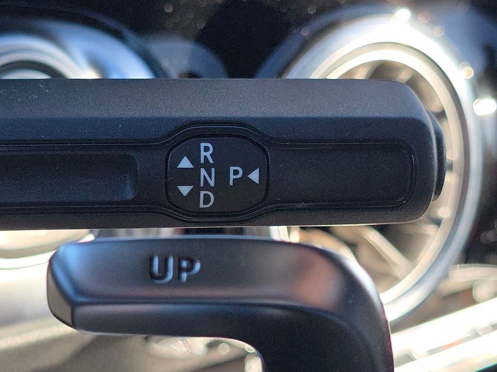 New 2025 Mercedes-Benz GLB 35 AMG 4MATIC image 36