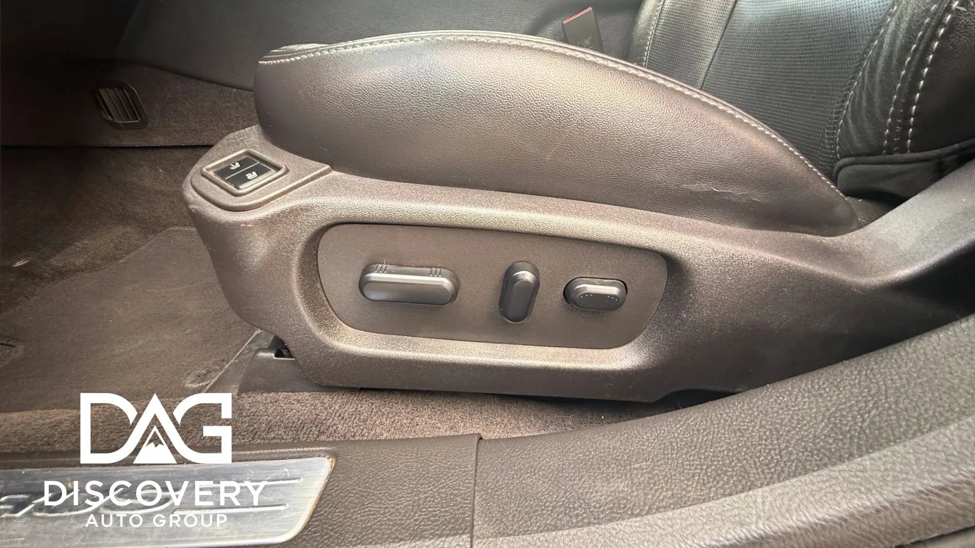 Used 2013 Ford Taurus Limited FWD image 27