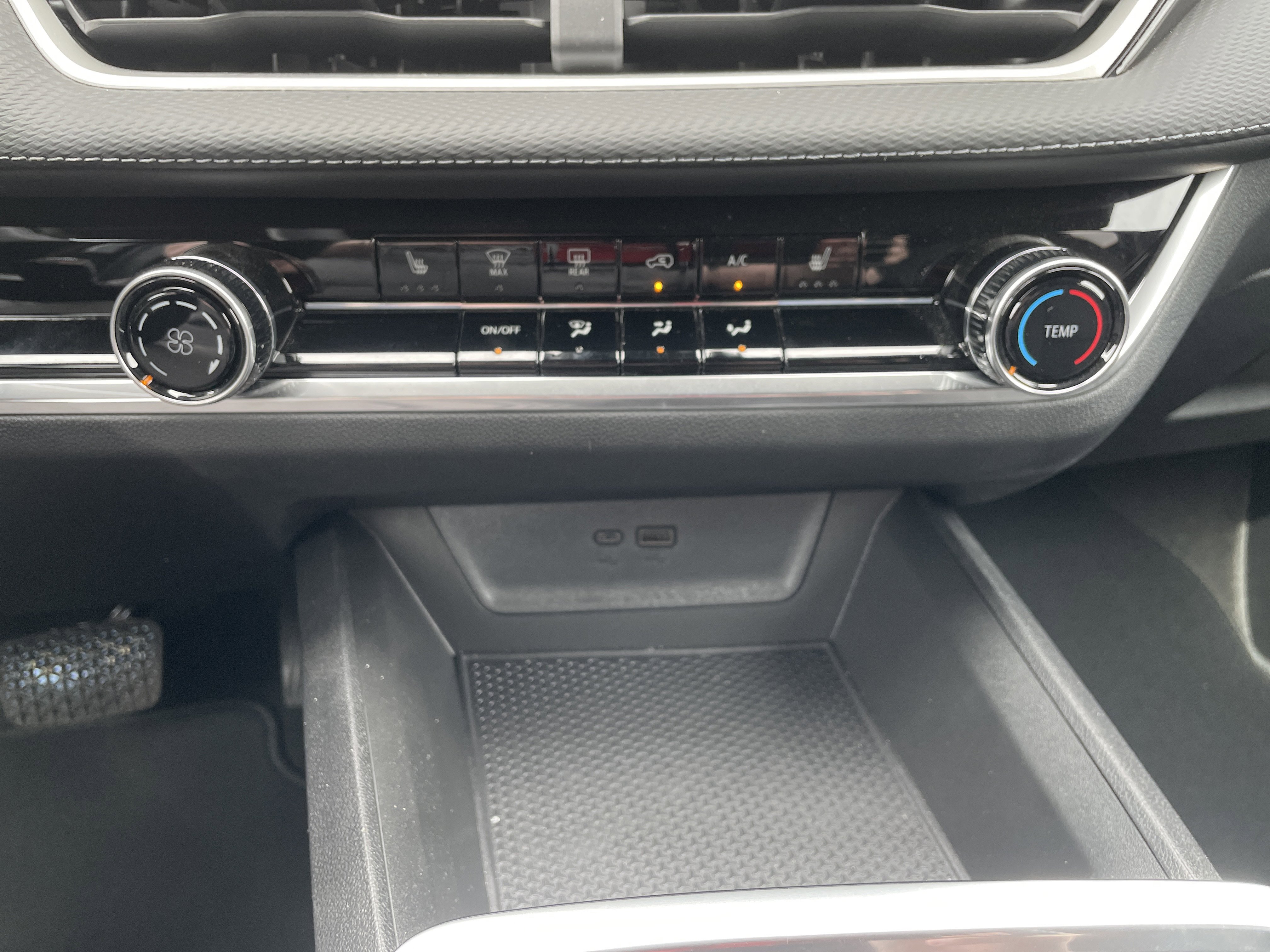 Certified 2026 Chevrolet Equinox LT w/ Midnight Edition FWD image 34