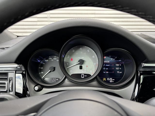 Certified 2026 Porsche Macan S AWD/4WD image 17