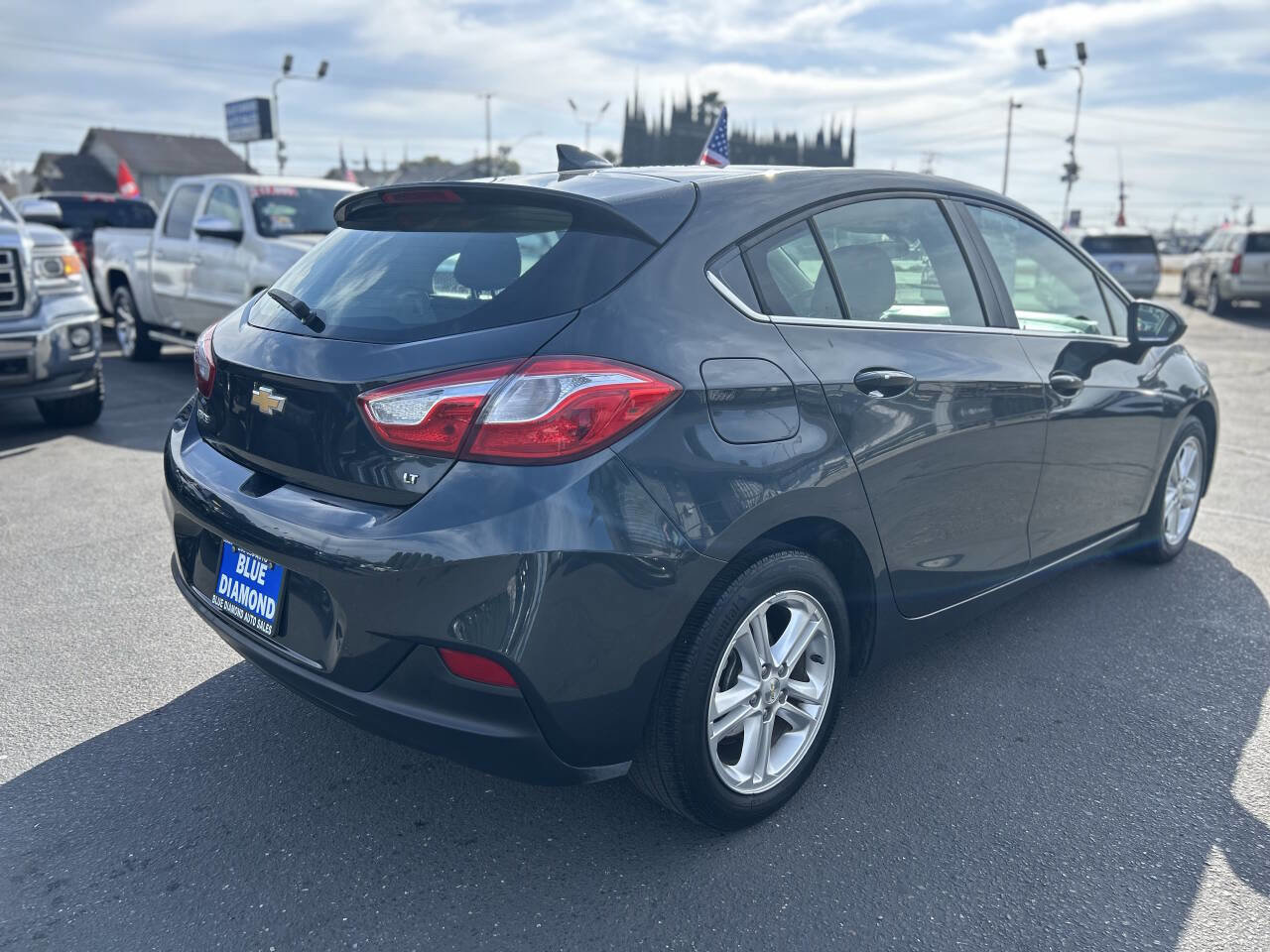 Used 2017 Chevrolet Cruze LT w/ Convenience Package image 7