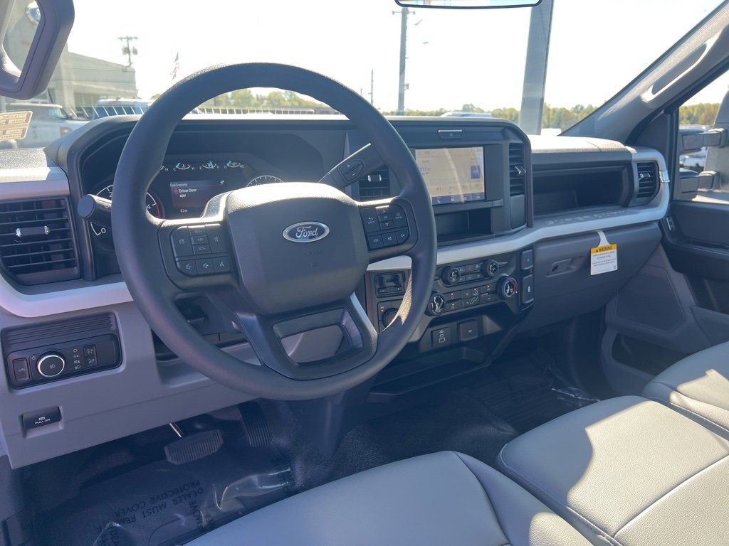 New 2026 Ford F250 4x4 Regular Cab Super Duty image 19