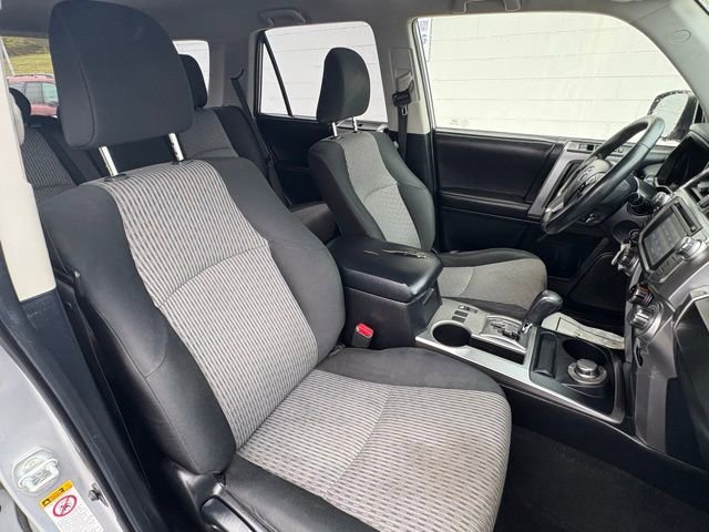Used 2016 Toyota 4Runner SR5 image 24