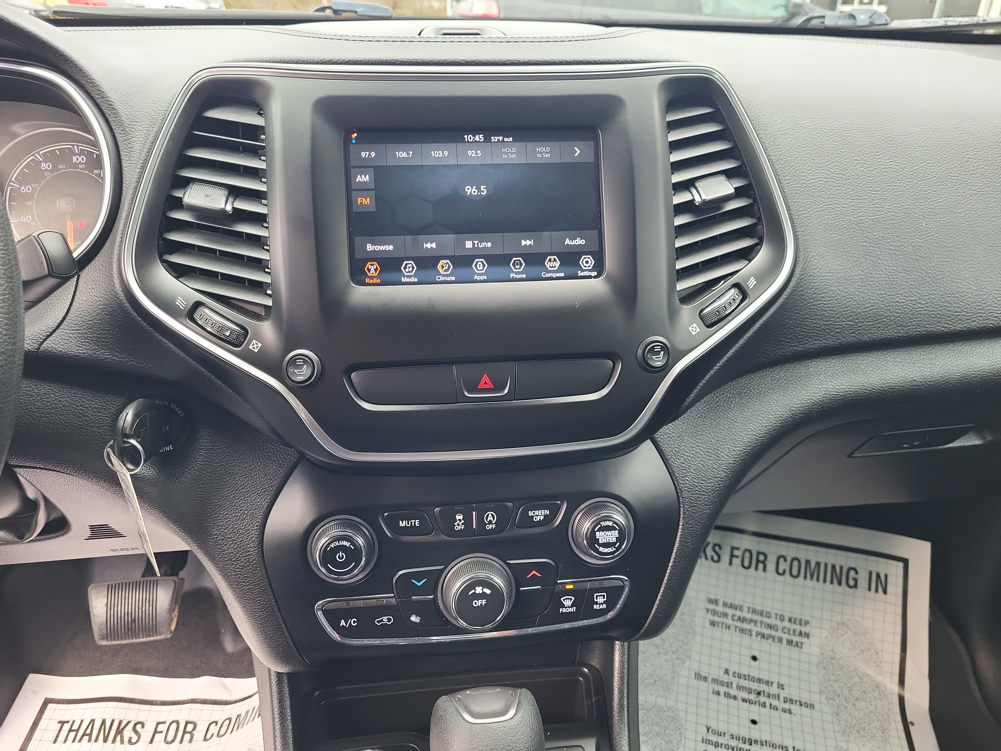 Used 2019 Jeep Cherokee Latitude w/ Popular Appearance Group image 6