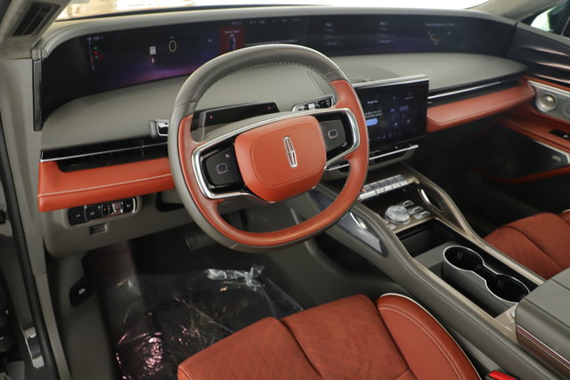 Used 2025 Lincoln Nautilus Black Label image 13