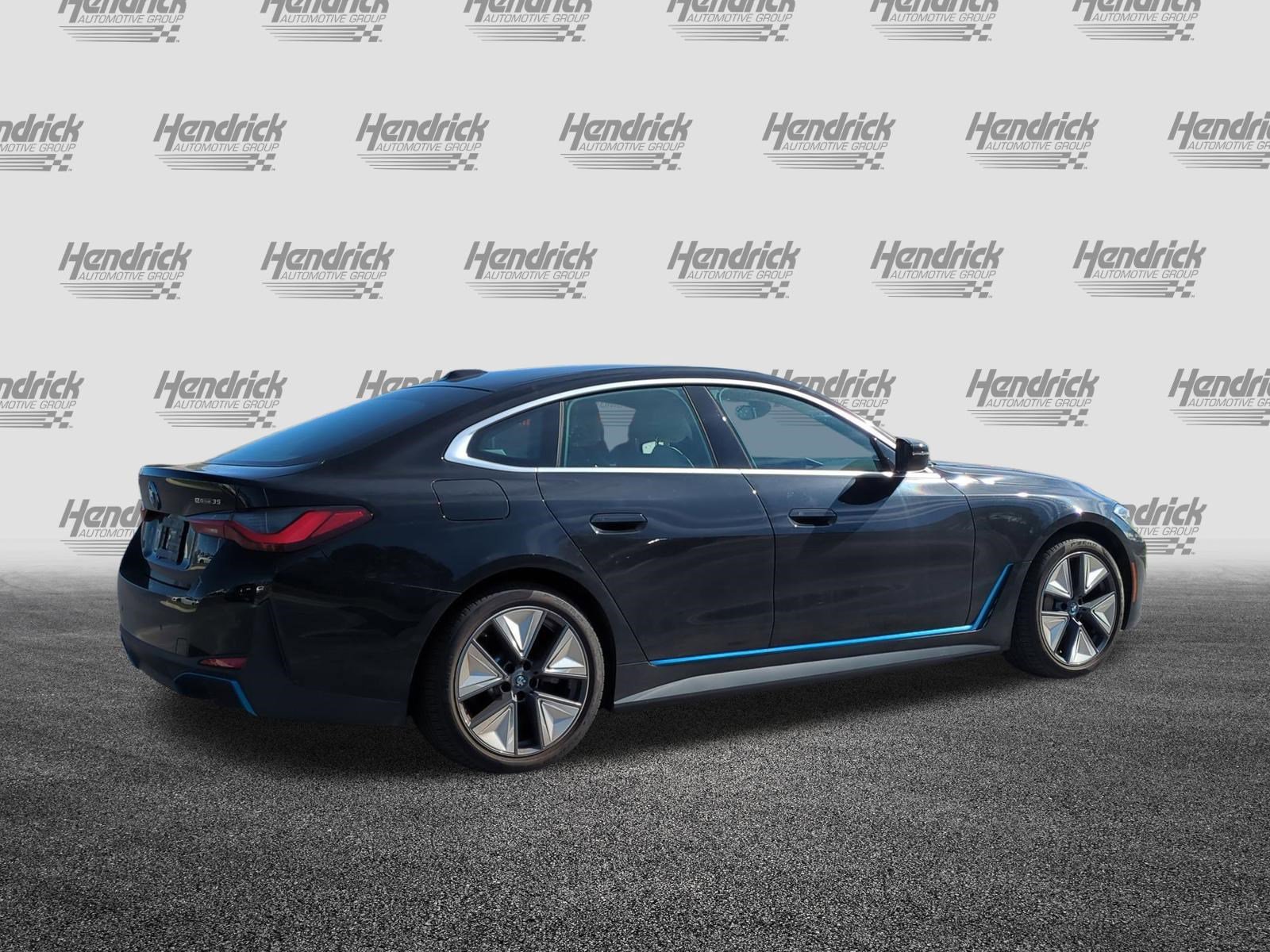 Used 2023 BMW i4 eDrive35 w/ Premium Package image 9