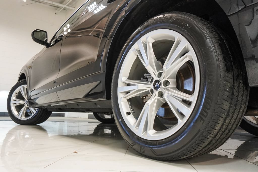 Used 2021 Audi Q8 Premium Plus w/ Premium Plus Package AWD/4WD image 40