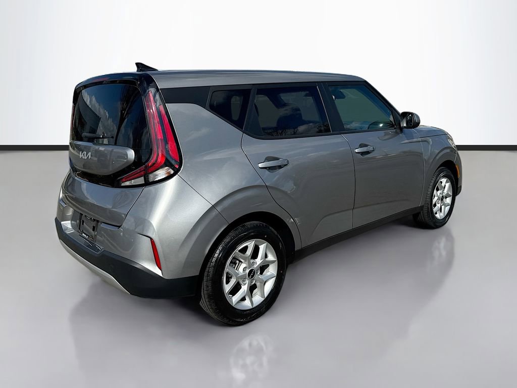 Used 2024 Kia Soul LX w/ Option Group 015 image 7