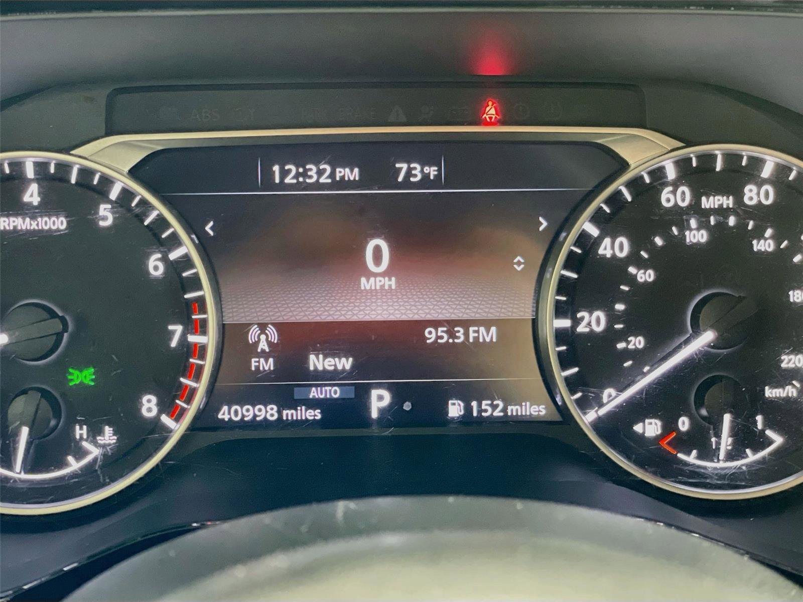 Used 2025 Nissan Pathfinder SV AWD/4WD image 15
