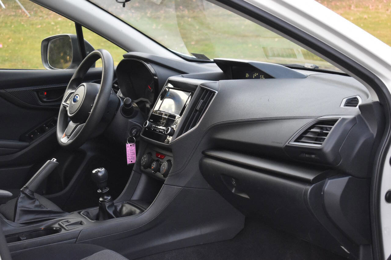 Used 2018 Subaru Crosstrek 2.0i image 18