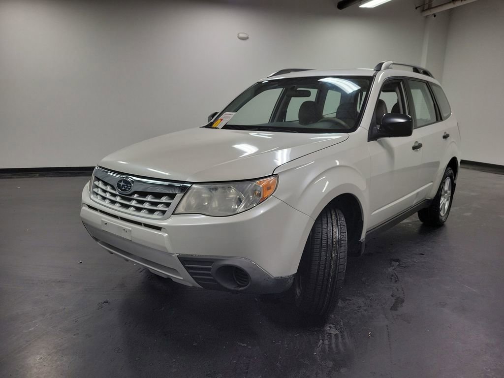 Used 2013 Subaru Forester 2.5X AWD/4WD image 5