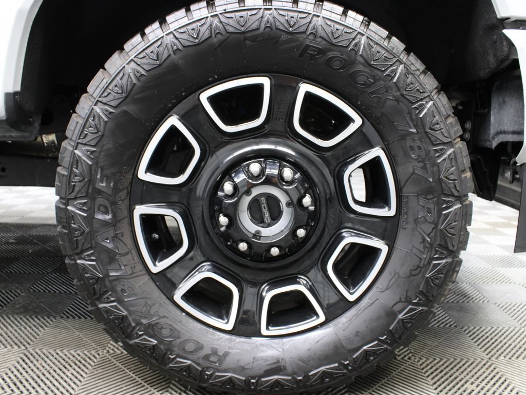 Used 2026 Ford F250 Platinum AWD/4WD image 13