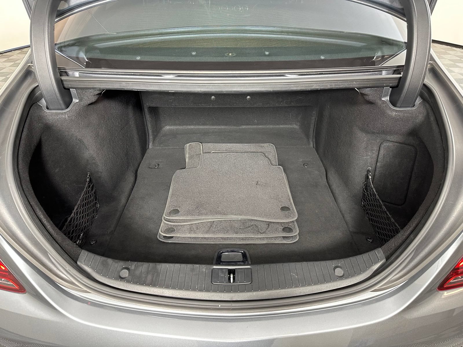 Used 2018 Mercedes-Benz S 450 Sedan image 30