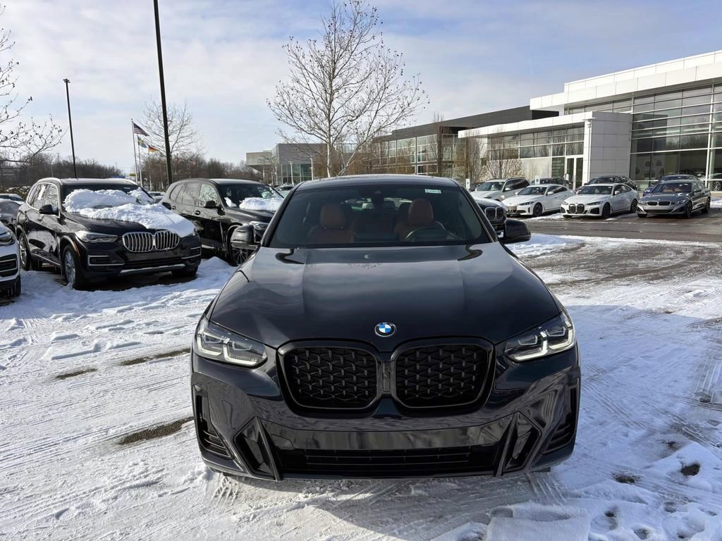 Certified 2023 BMW X4 xDrive30i w/ M Sport Package image 2