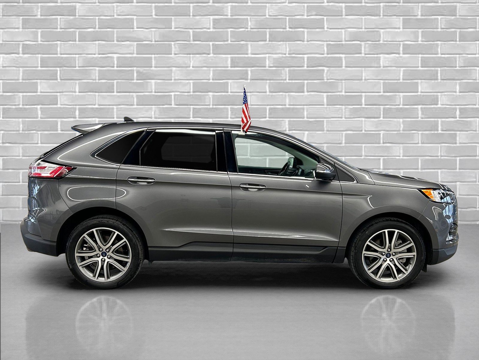 Used 2022 Ford Edge Titanium image 6