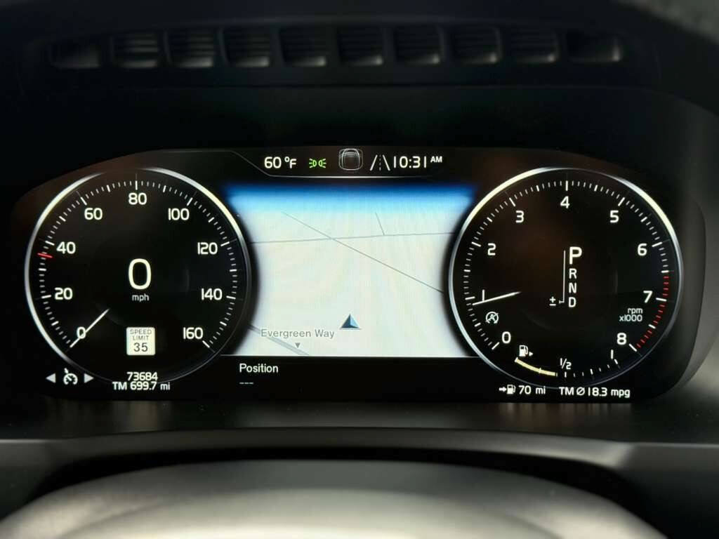 Used 2017 Volvo XC90 T6 Momentum w/ Vision Package AWD/4WD image 40