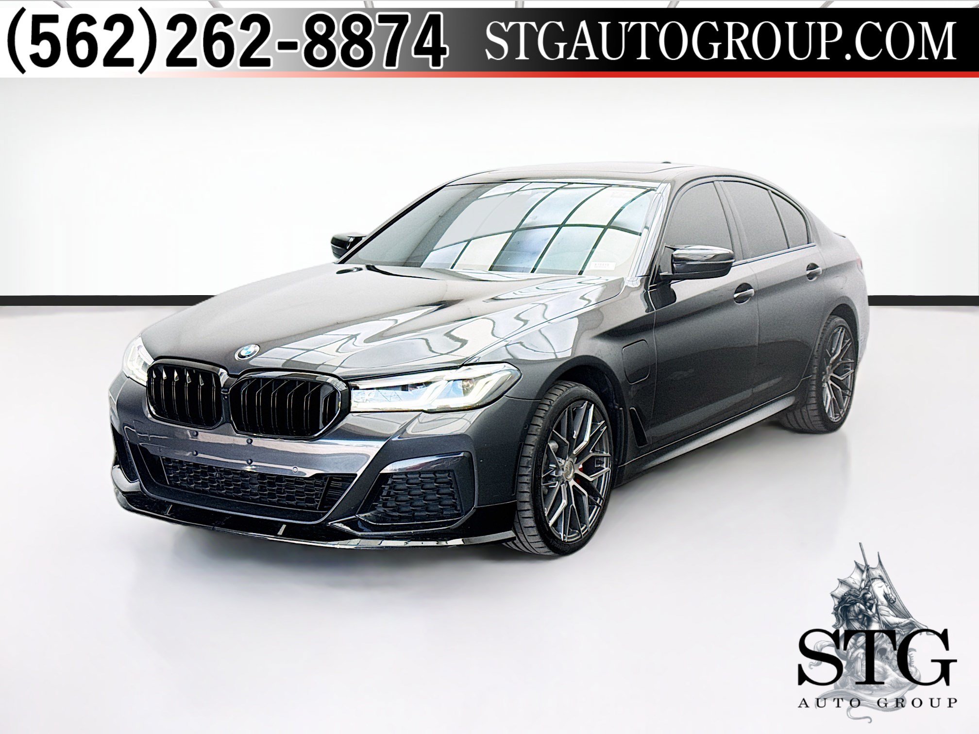 Used 2021 BMW 530e w/ M Sport Package