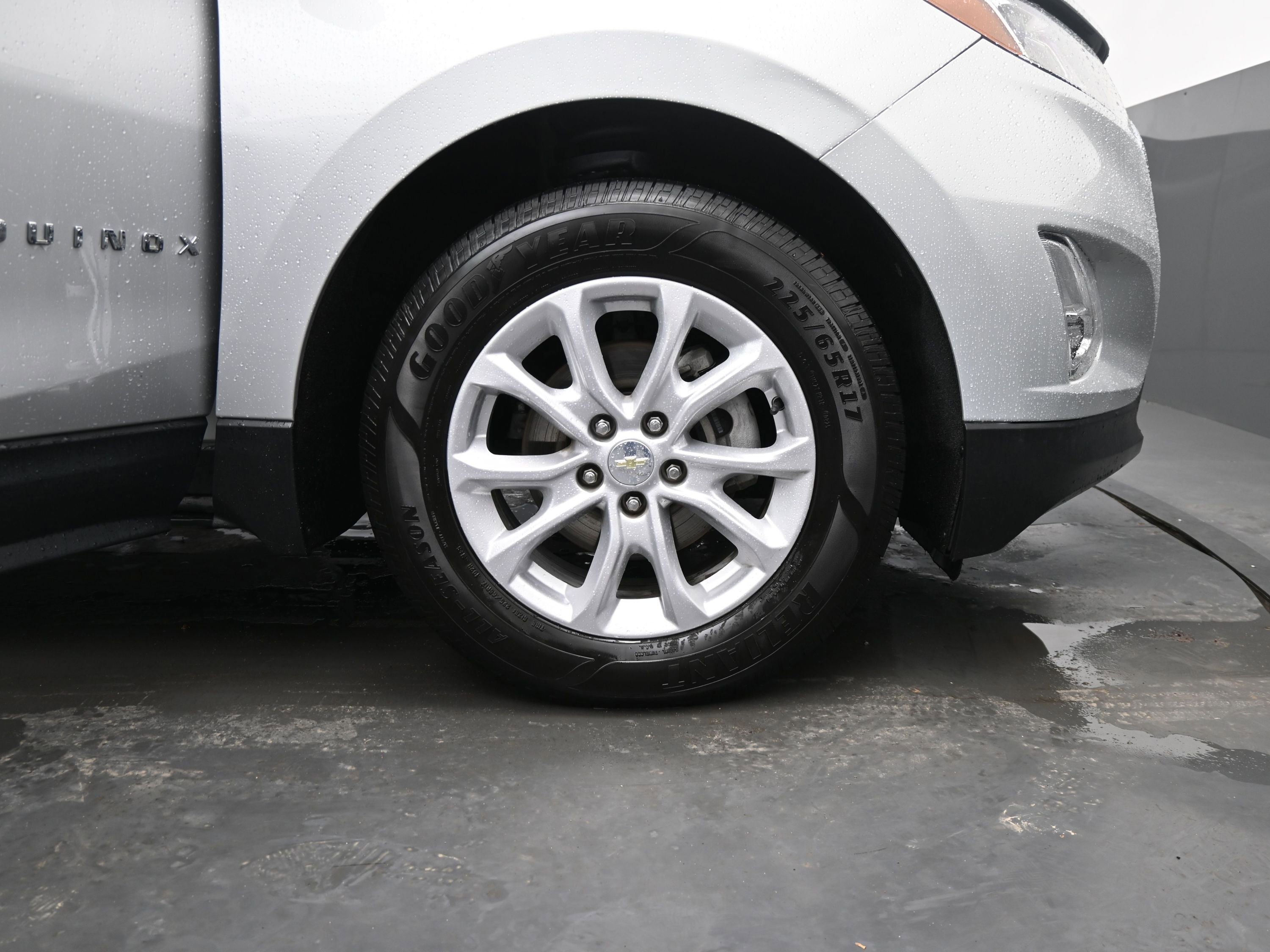 Used 2020 Chevrolet Equinox LT image 23