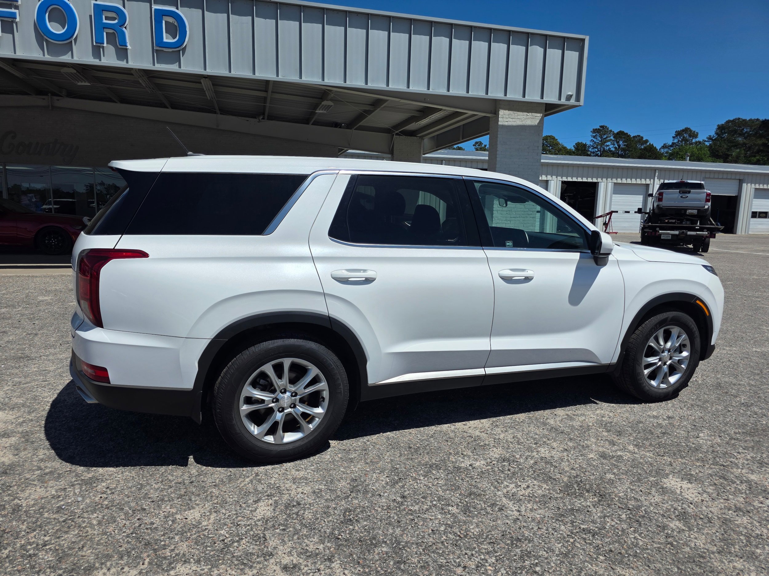 Used 2020 Hyundai Palisade SE image 3