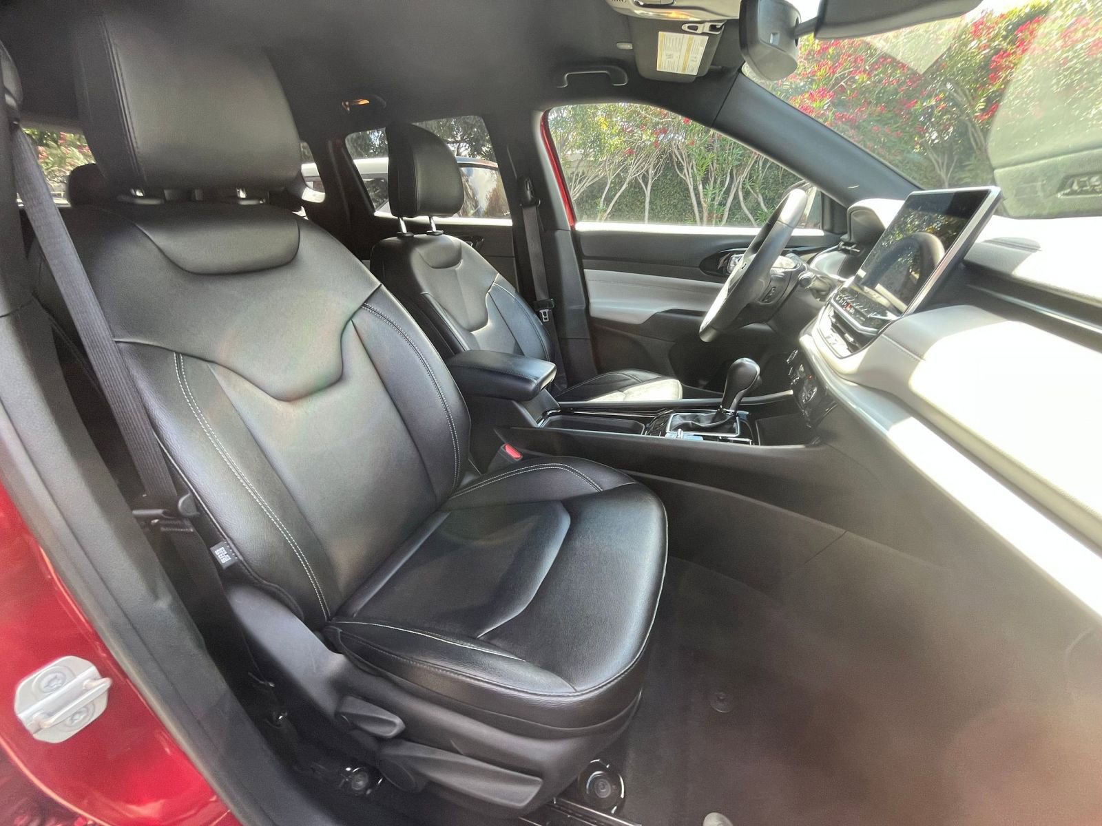 Used 2025 Jeep Compass Limited AWD/4WD image 37