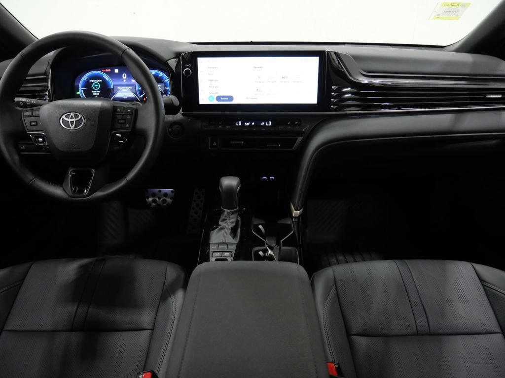 Used 2026 Toyota Camry XSE AWD/4WD image 11