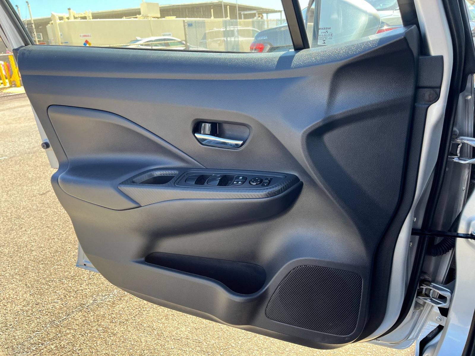 Used 2025 Nissan Versa SV FWD image 18
