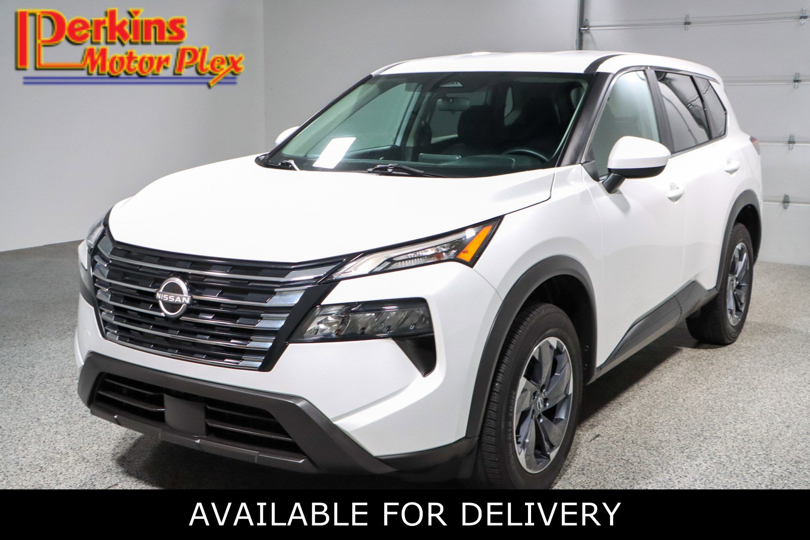 Used 2024 Nissan Rogue SV image 1