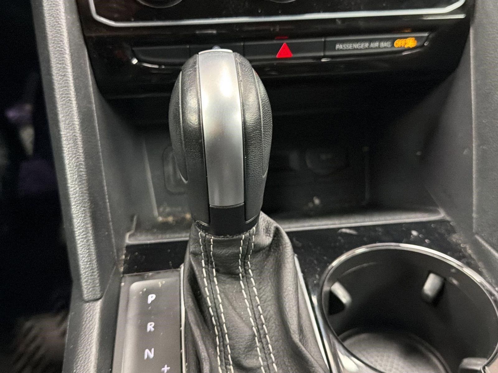 Used 2023 Volkswagen Atlas Cross Sport SE w/ Black Wheel Package image 13