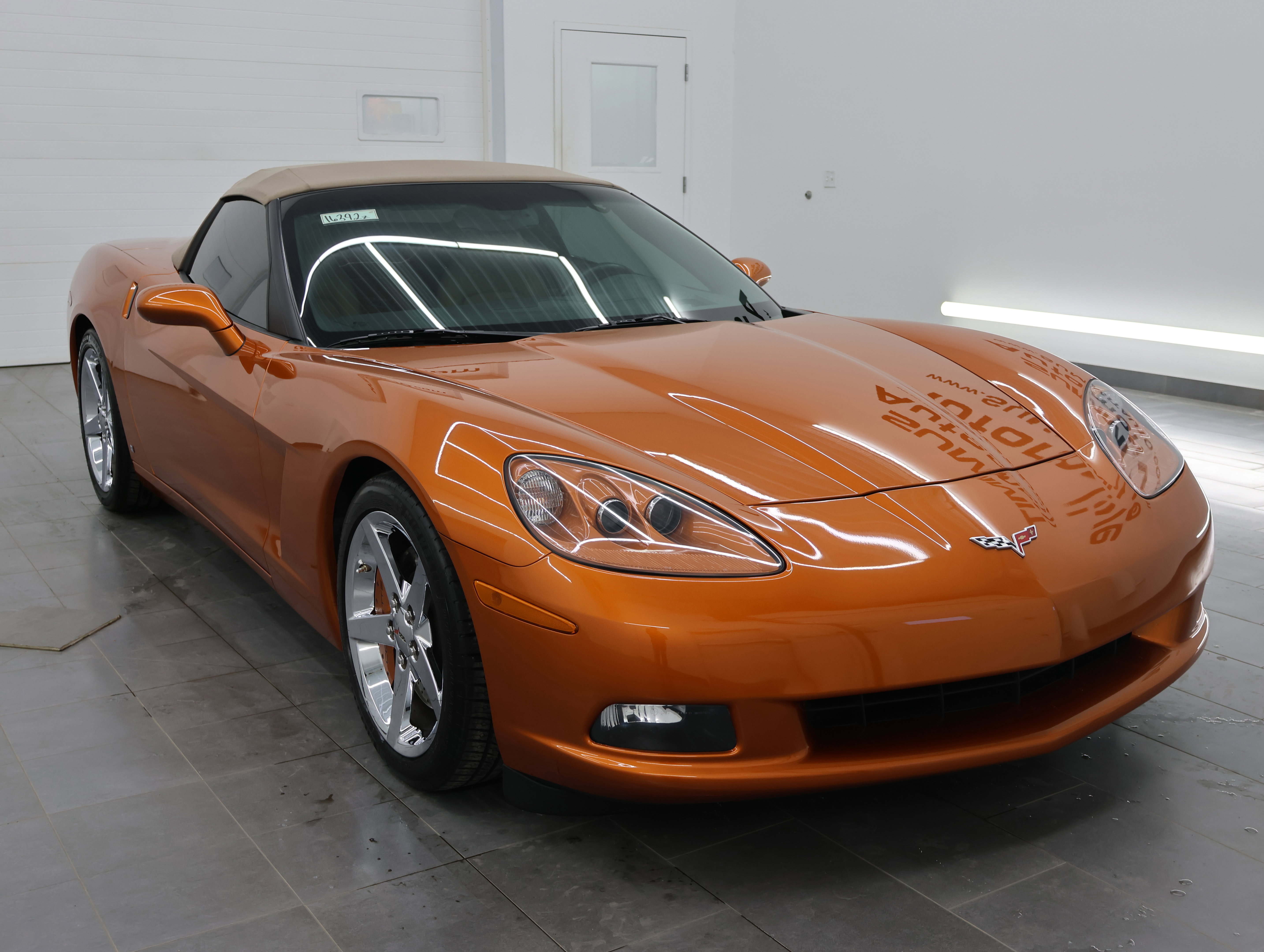 Used 2007 Chevrolet Corvette Convertible w/ Preferred Equipment Group image 2
