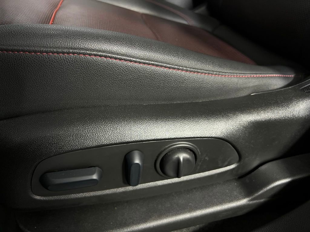 Used 2025 Chevrolet Blazer RS image 24