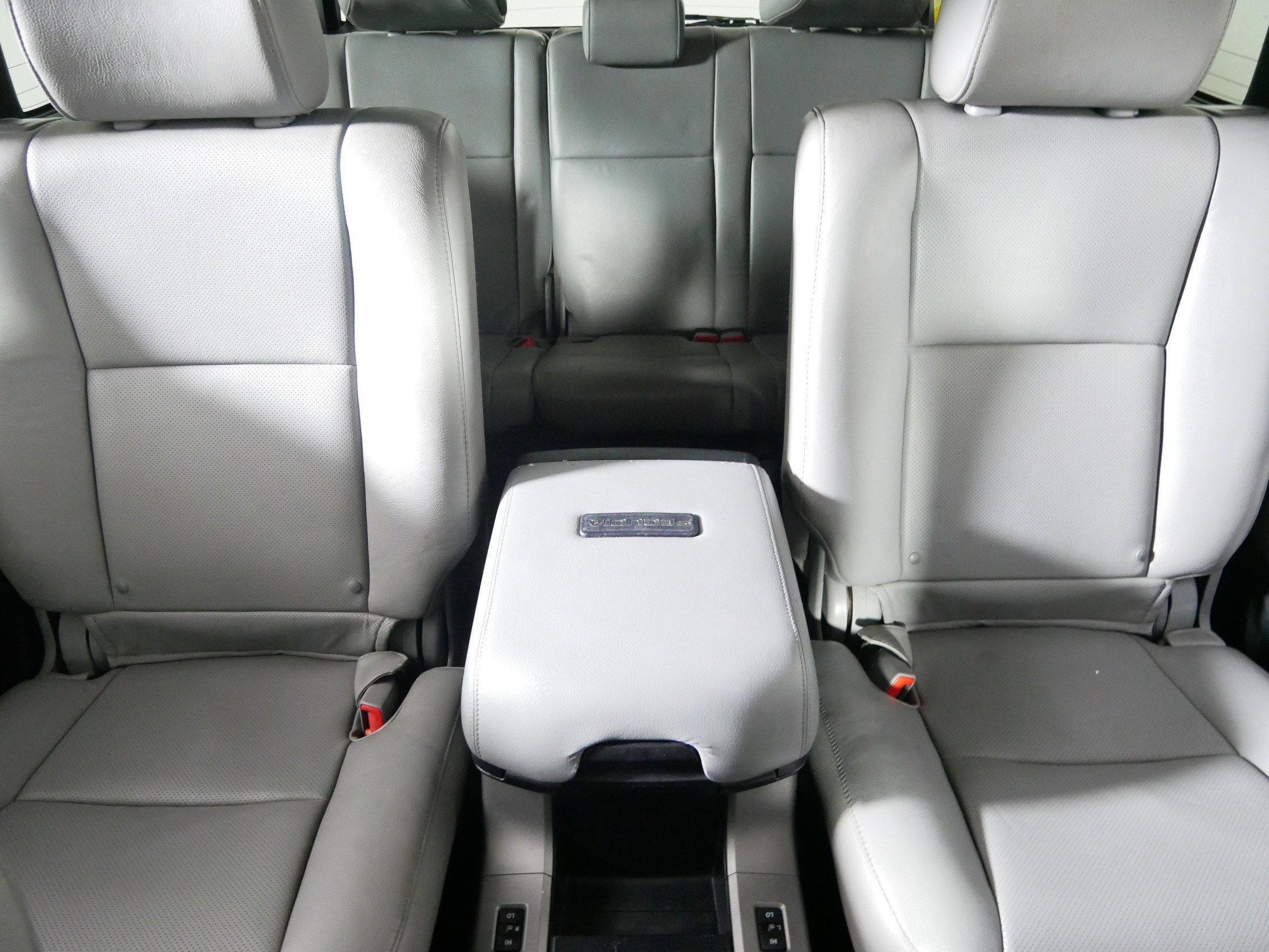 Used 2012 Toyota Sequoia Platinum image 13